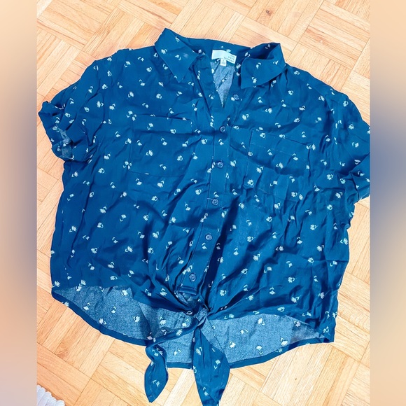 Navy Blue Daisy Tie Blouse - Picture 6 of 6